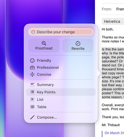 Použití Psacích nástrojů, v e‑mailu je označený delší odstavec a v nabídce Psacích nástrojů je vybraná položka Hlavní body s ikonou odrážkového seznamu