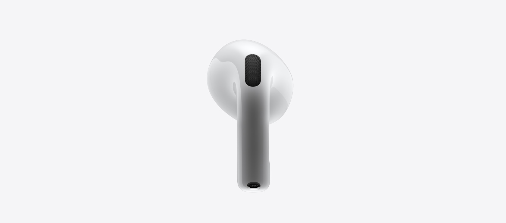 Grande plano frontal e traseiro dos novos AirPods 4.