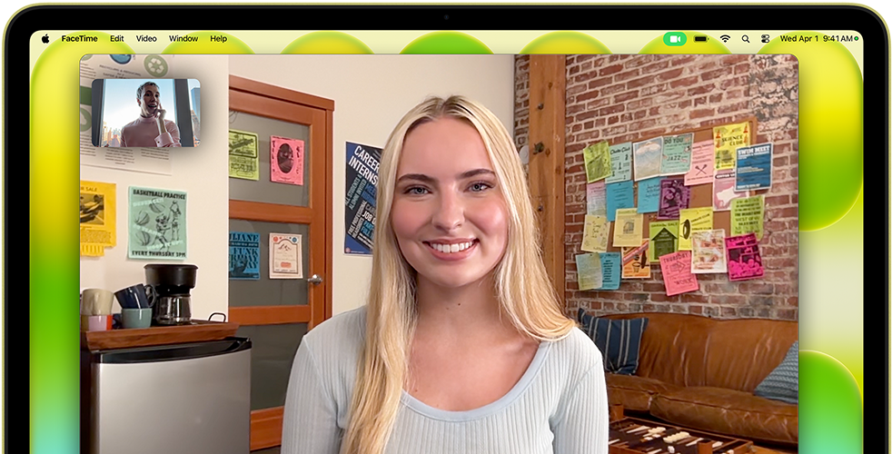Prikaz MacBooka Neo u citrusnoj boji s kamerom iznad zaslona, a na zaslonu uređaja aktivan je FaceTime videopoziv