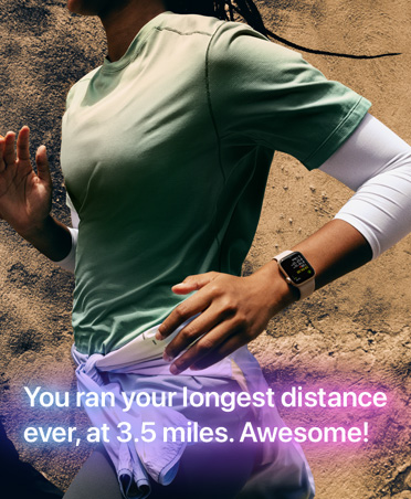 Workout Buddy sends message to a runner tracking workout with Apple Watch SE 3